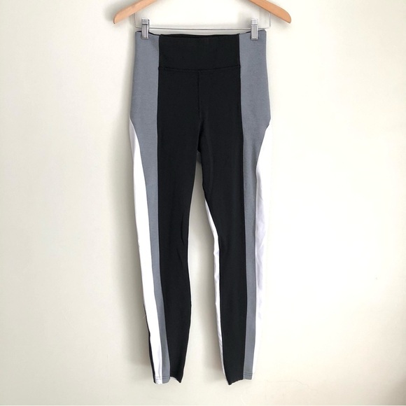 Athleta Crest Color block Tight Black White High Rise Leggings - Picture 4 of 12